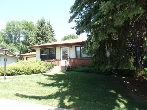 312 Nova Dr, Bismarck, ND 58501 photo 2
