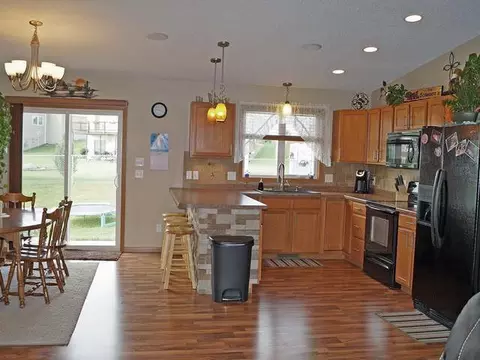 4507 Calgary Ave E, Bismarck, ND 58503 photo 4