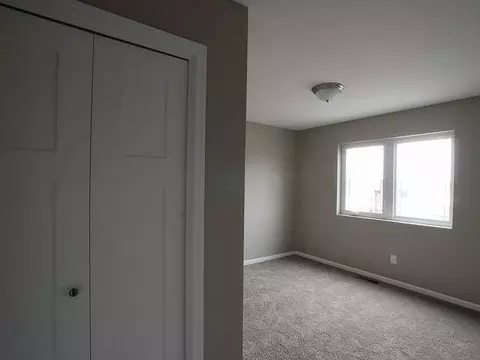 517 Fields Ct, Mandan, ND 58554 photo 6