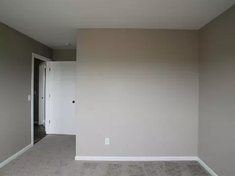517 Fields Ct, Mandan, ND 58554 photo 7