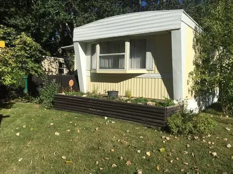 418 Dover Dr, Bismarck, ND 58504 photo 1