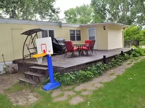 418 Dover Dr, Bismarck, ND 58504 photo 15