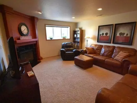 3449 Thunderbird, Bismarck, ND 58503 photo 16