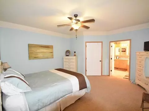 3449 Thunderbird, Bismarck, ND 58503 photo 11