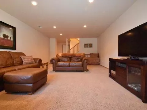 3449 Thunderbird, Bismarck, ND 58503 photo 17