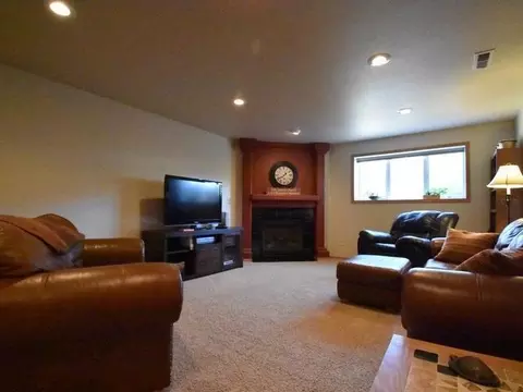 3449 Thunderbird, Bismarck, ND 58503 photo 14