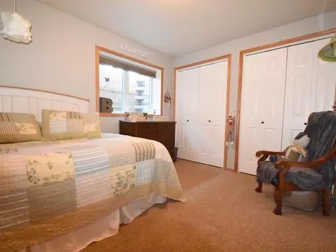 3449 Thunderbird, Bismarck, ND 58503 photo 19