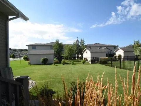 3449 Thunderbird, Bismarck, ND 58503 photo 23