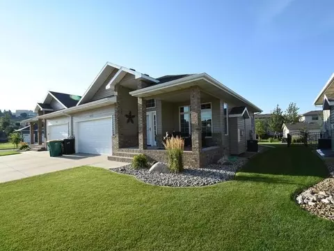 3449 Thunderbird, Bismarck, ND 58503 photo 25