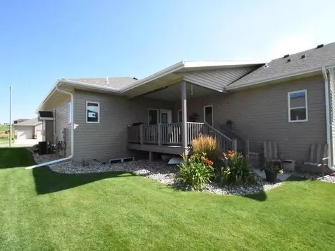 3449 Thunderbird, Bismarck, ND 58503 photo 22