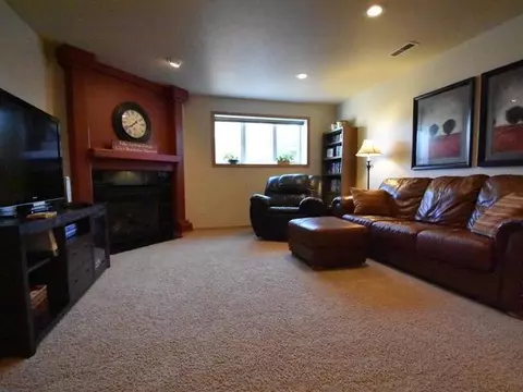 3449 Thunderbird, Bismarck, ND 58503 photo 15