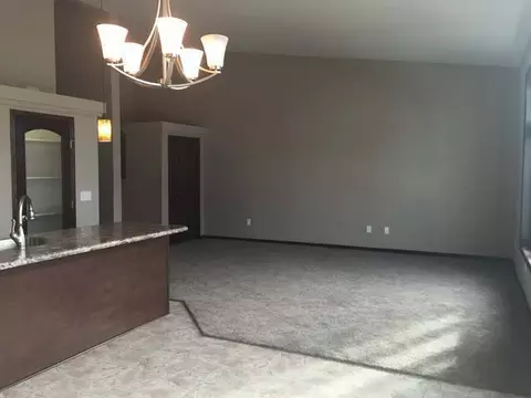 1746 Calgary Lp, Bismarck, ND 58503 photo 4