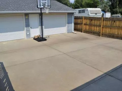 70 Custer Dr, Lincoln, ND 58504 photo 21