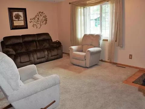 70 Custer Dr, Lincoln, ND 58504 photo 8
