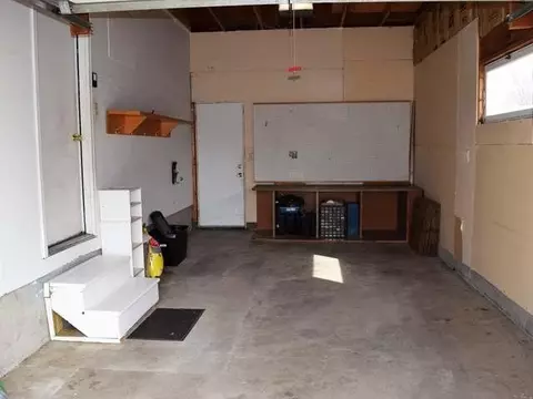 70 Custer Dr, Lincoln, ND 58504 photo 4
