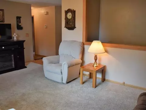 70 Custer Dr, Lincoln, ND 58504 photo 7