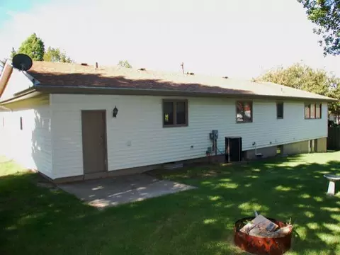 306 Nova Dr, Bismarck, ND 58503 photo 24
