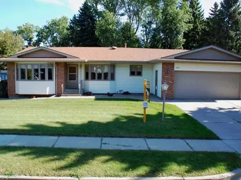 306 Nova Dr, Bismarck, ND 58503 photo 7