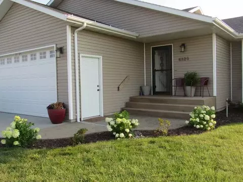 6820 Derek Dr, Bismarck, ND 58504 photo 2