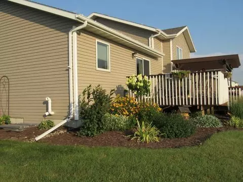 6820 Derek Dr, Bismarck, ND 58504 photo 13
