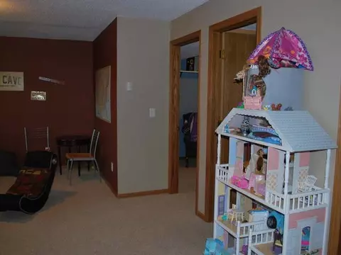 3237 Devon Dr, Bismarck, ND 58504 photo 28