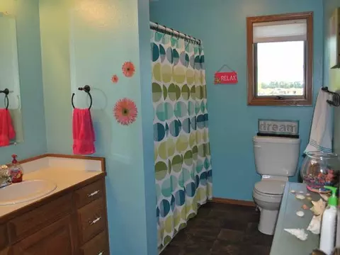 3237 Devon Dr, Bismarck, ND 58504 photo 16