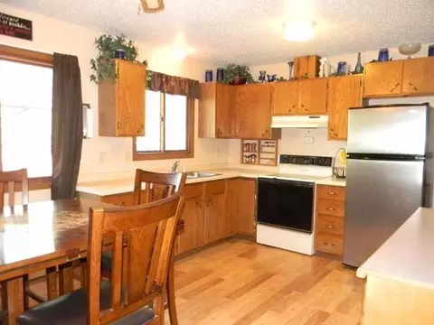 16 Stanley Dr, Lincoln, ND 58504 photo 8