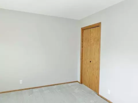 225 Quebec, Bismarck, ND 58503 photo 32