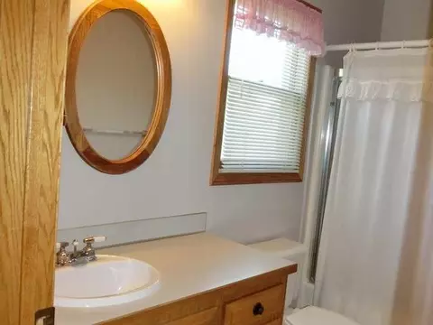 225 Quebec, Bismarck, ND 58503 photo 26