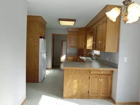 225 Quebec, Bismarck, ND 58503 photo 9