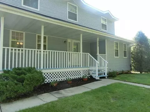 225 Quebec, Bismarck, ND 58503 photo 3