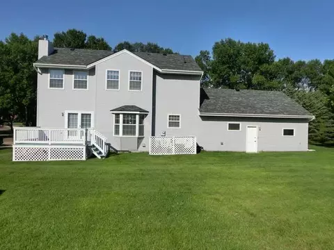 225 Quebec, Bismarck, ND 58503 photo 48