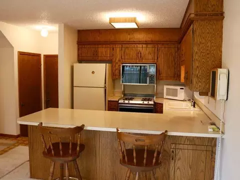 101 Brandon Dr E, Bismarck, ND 58503 photo 3