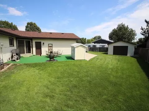205 Denver Ave E, Bismarck, ND 58504 photo 16