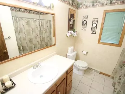 205 Denver Ave E, Bismarck, ND 58504 photo 12