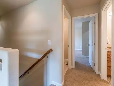 733 Compass Lp, Bismarck, ND 58504 photo 9