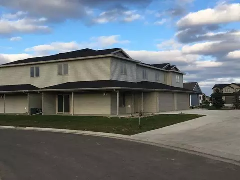 733 Compass Lp, Bismarck, ND 58504 photo 17
