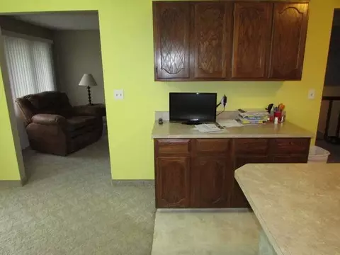 1408 18th St SE, Mandan, ND 58554 photo 3