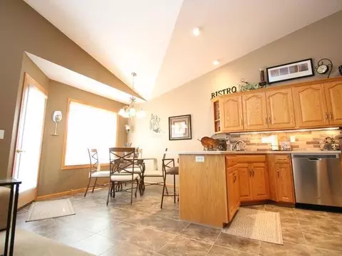 119 Calgary Ave E, Bismarck, ND 58503 photo 11
