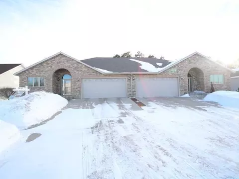 119 Calgary Ave E, Bismarck, ND 58503 photo 3