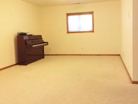 213 Calgary Ave, Bismarck, ND 58503 photo 7
