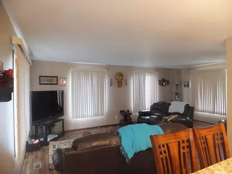 601 Elm Ave, Linton, ND 58552 photo 9