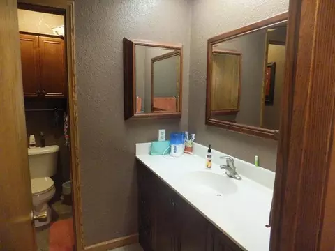 601 Elm Ave, Linton, ND 58552 photo 12