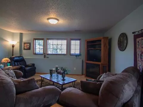 9301 Cedar Ln, Bismarck, ND 58503 photo 7
