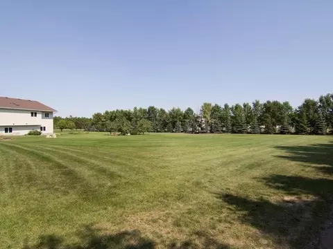 9301 Cedar Ln, Bismarck, ND 58503 photo 34