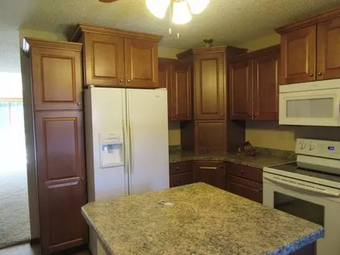 437 Brandon Dr E, Bismarck, ND 58503 photo 13