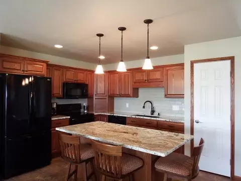 636 Calgary Ave E, Bismarck, ND 58503 photo 5