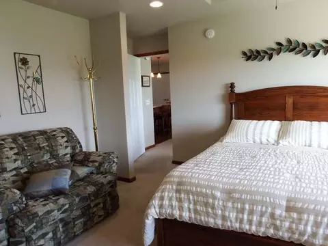 636 Calgary Ave E, Bismarck, ND 58503 photo 9