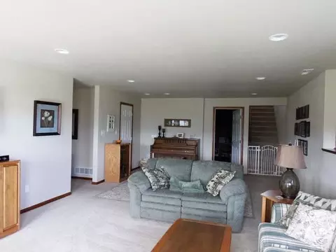636 Calgary Ave E, Bismarck, ND 58503 photo 7