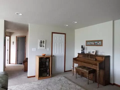 636 Calgary Ave E, Bismarck, ND 58503 photo 8